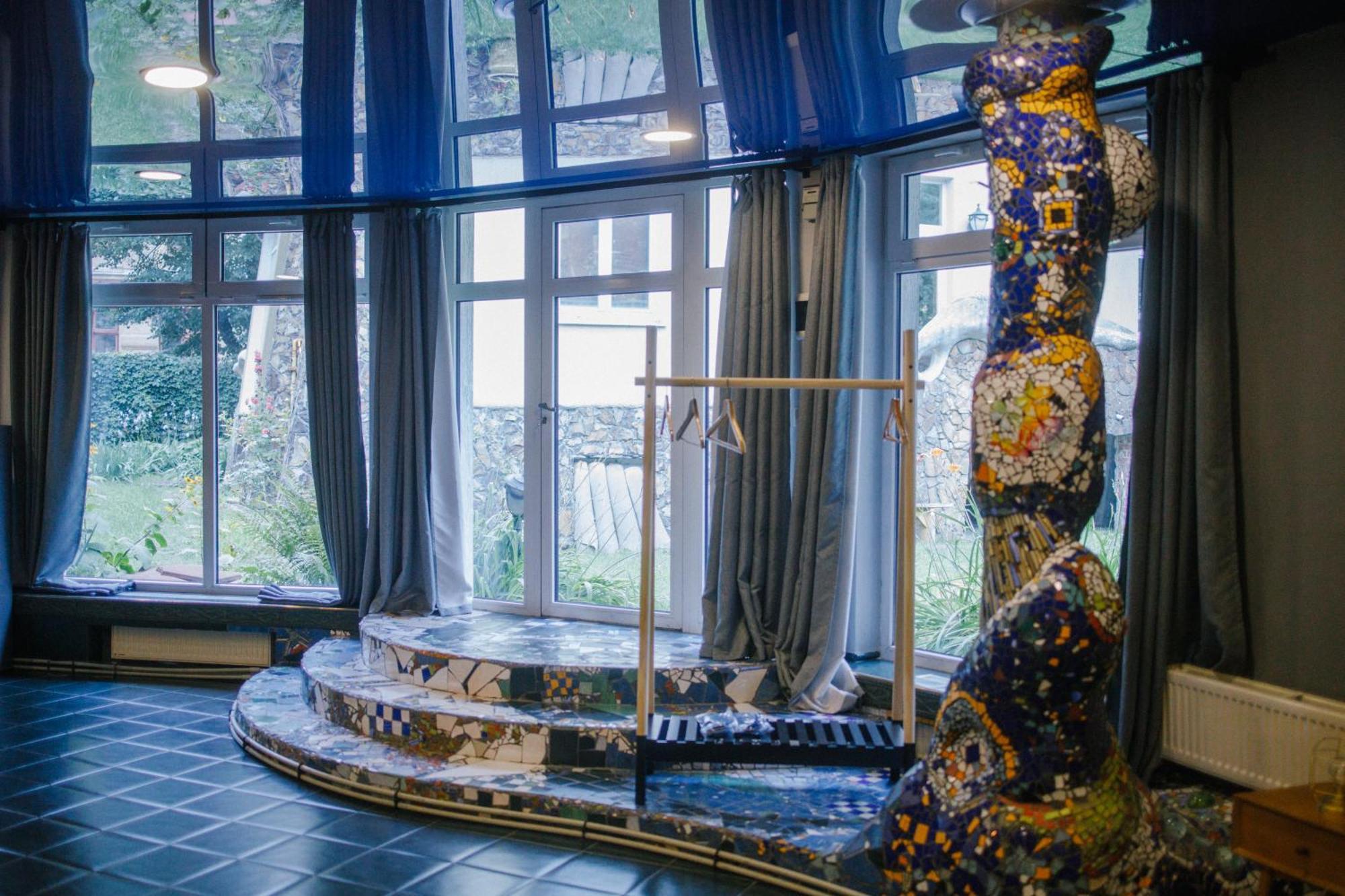 Gaudi Apartment In Lviv Exterior foto