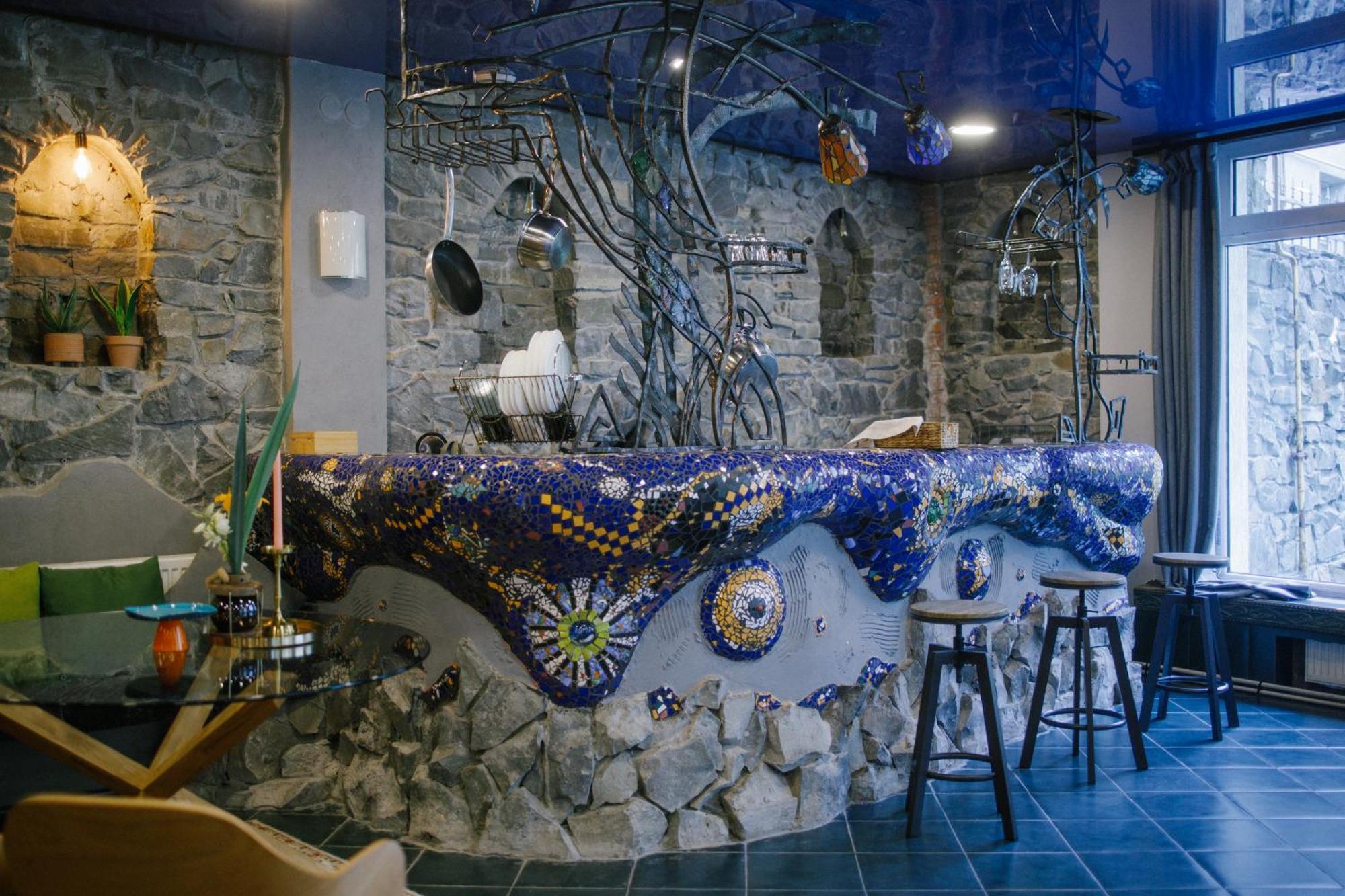 Gaudi Apartment In Lviv Exterior foto